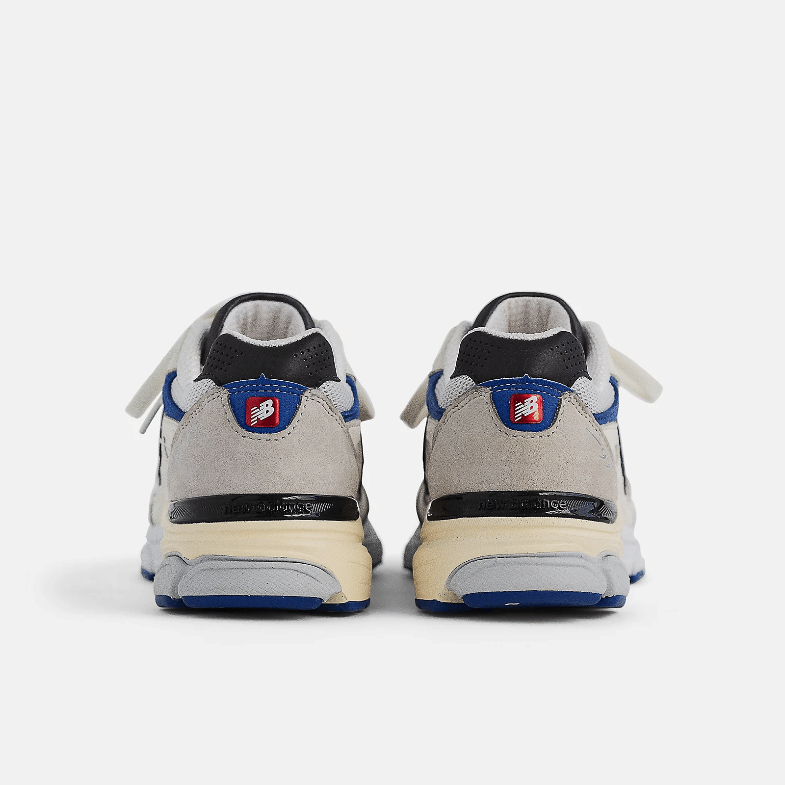 ニューバランス M990V3 ホワイト/ブルー(M990WB3) New Balance 990 V3 Made in USA White/Blue | M990WB3 | Grailify